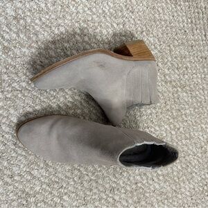 Joie Barlow Gray Suede Ankle Boots | 37